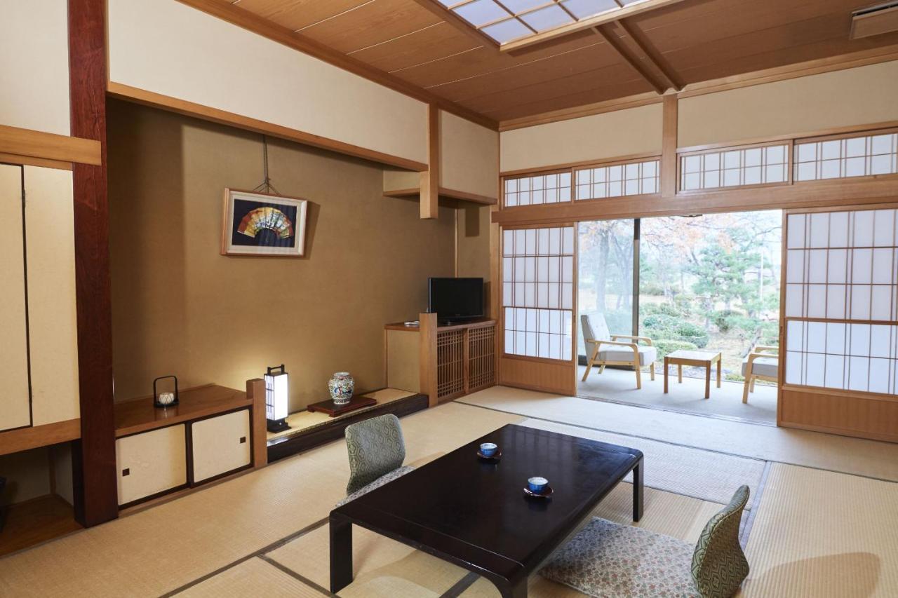Takamiya Ryokan Sagiya Sansorai Kaminoyama Экстерьер фото